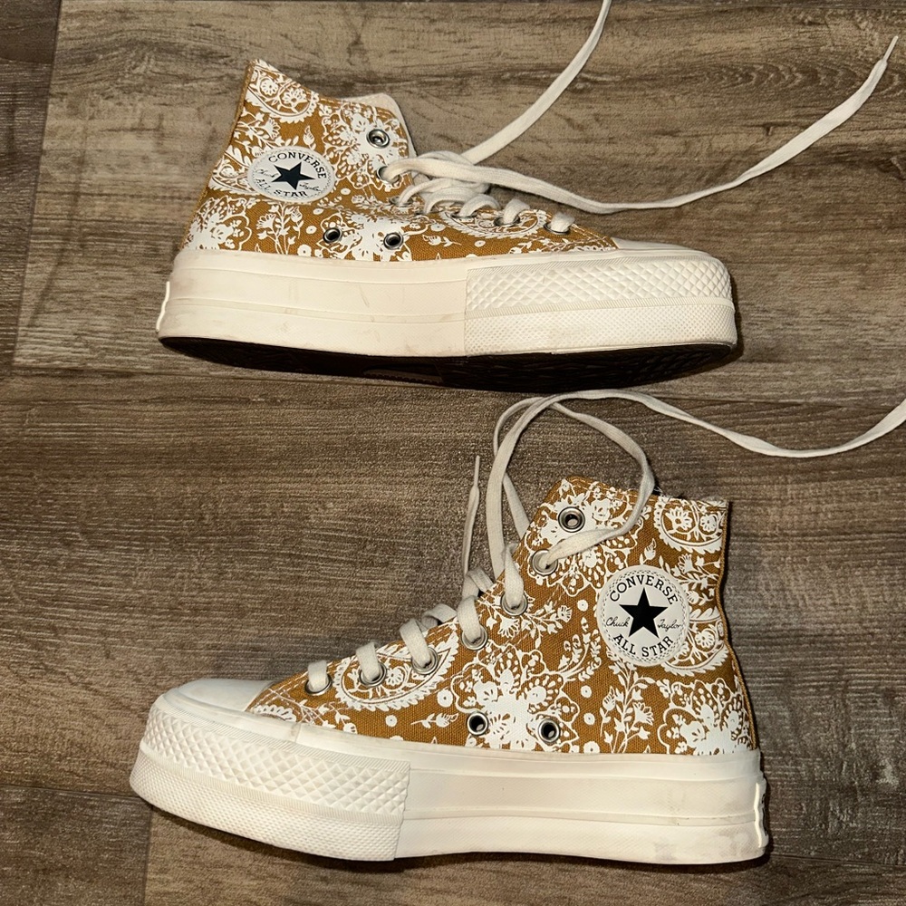 Floral Platform Converse - Picture 4 of 5